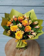 Букет цветов из:  Альстромерии и Розы в Божонке
