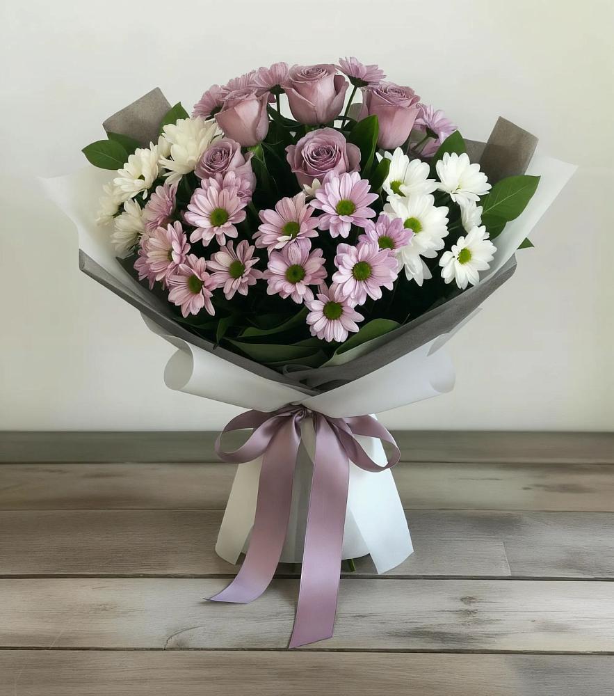 Букет цветов из: Хризантемы и Розы в Божонке