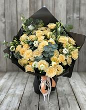 Букет цветов из:  Розы и Лизиантусы в Божонке