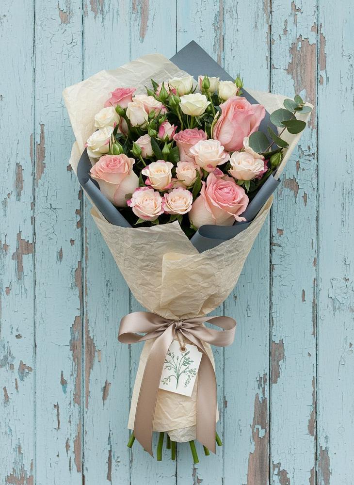 Букет цветов из: Розы в Божонке