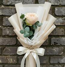 Букет цветов из:  Розы в Божонке