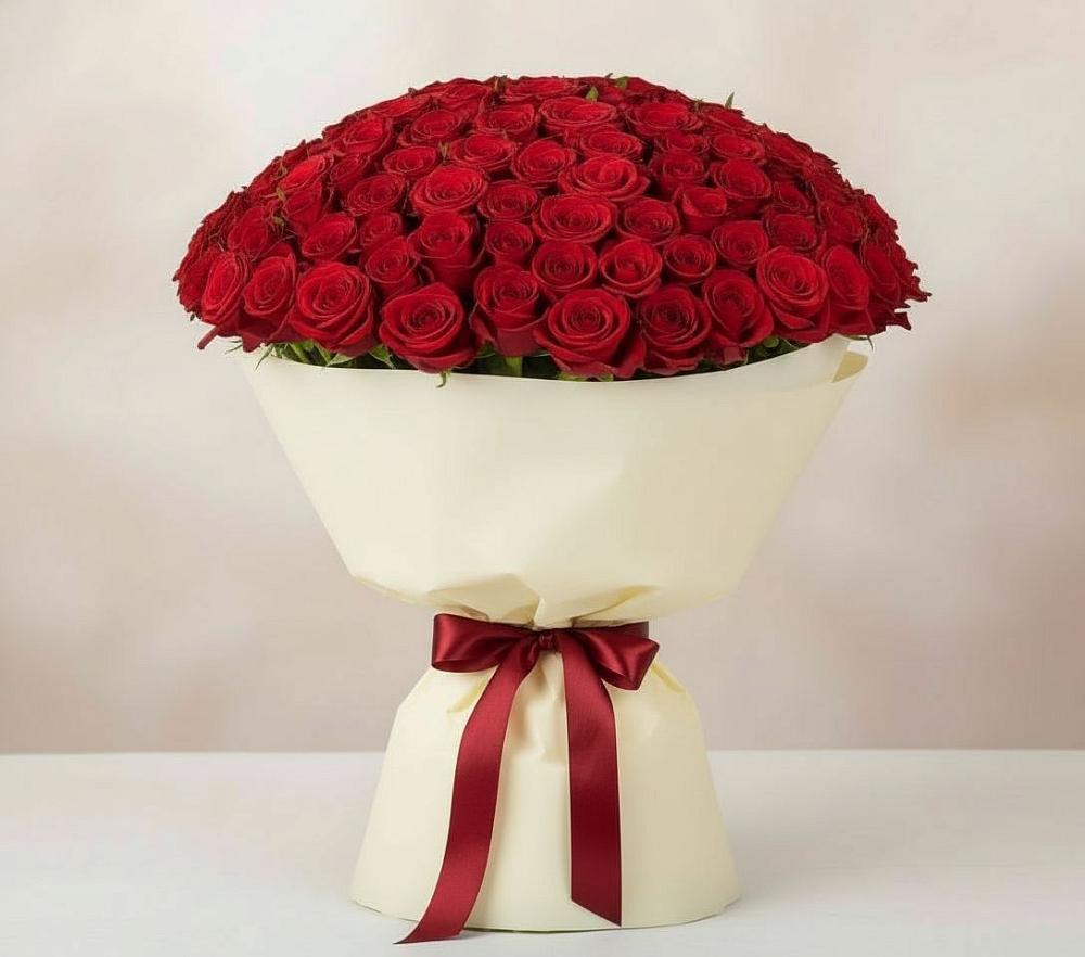 Букет 101 Красная роза Милано в Божонке