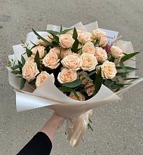 Букет Кремовые розы Латте в Божонке