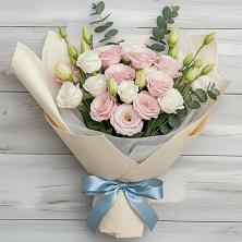 Букет цветов из:  Лизиантусы в Божонке