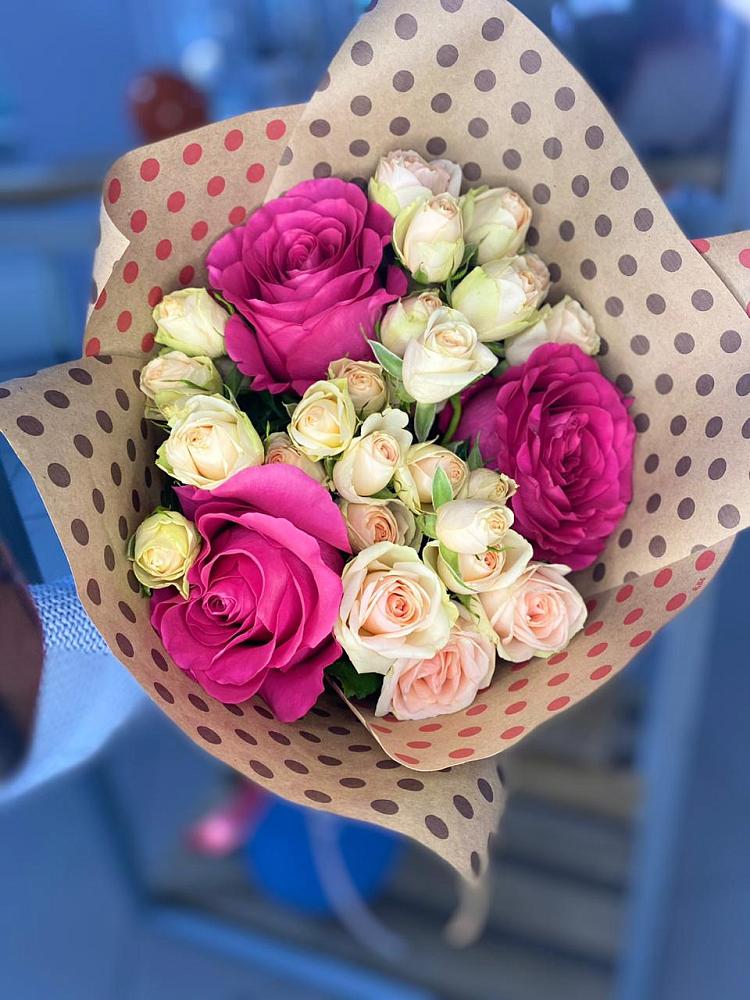 Букет цветов из: Розы в Божонке