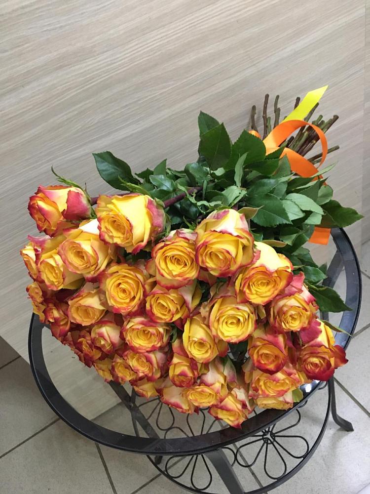 Букет Желтые розы в Божонке