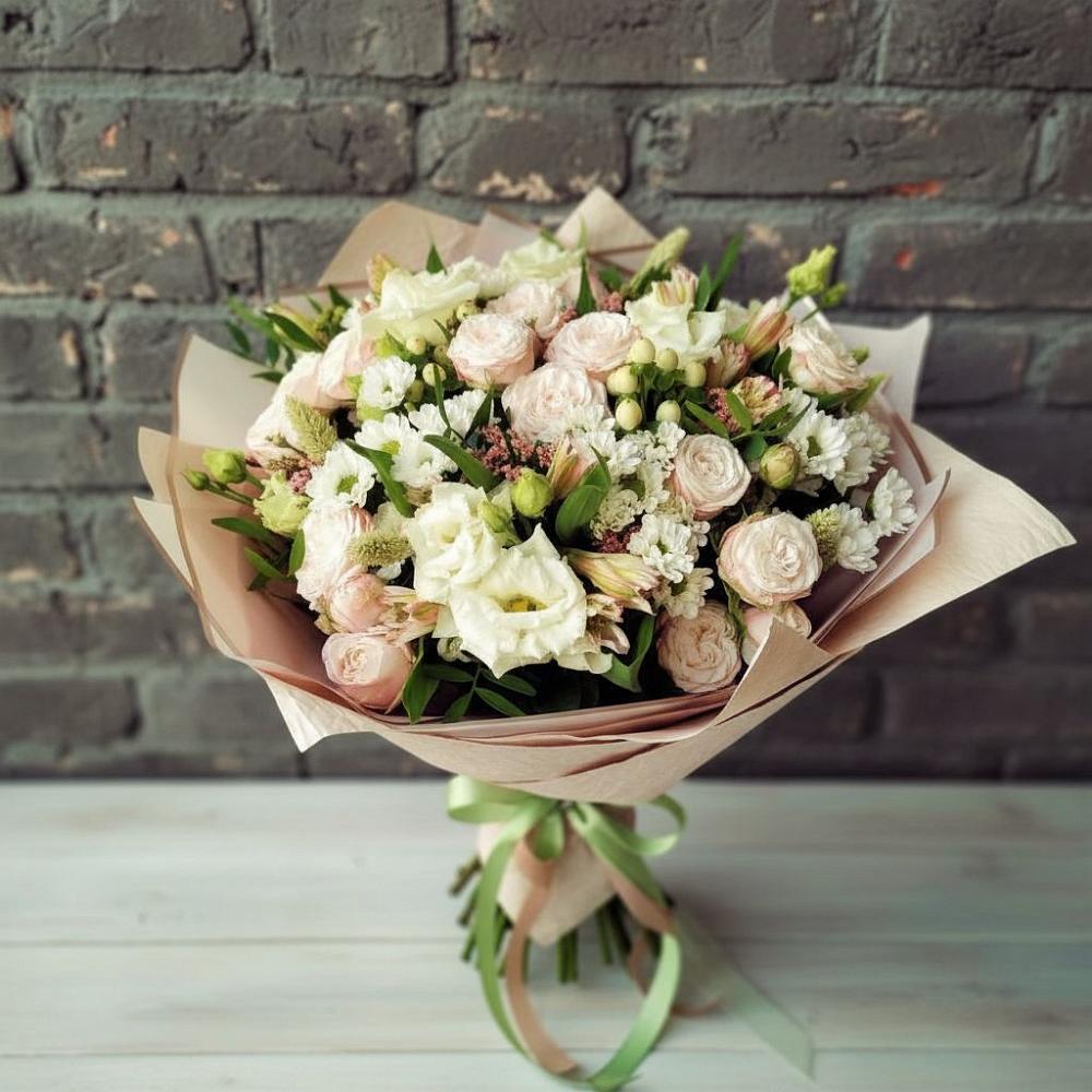 Букет цветов из: Альстромерии, Розы и Хризантемы в Божонке