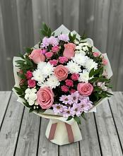 Букет цветов из:  Альстромерии, Гвоздики, Розы и Хризантемы в Божонке