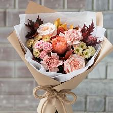 Букет цветов из:  Гвоздики, Хризантемы и Розы в Божонке