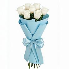 Букет 7 белых роз Проуд в Божонке