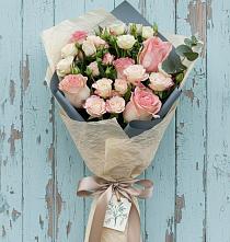 Букет цветов из:  Розы в Божонке