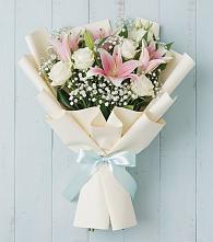 Букет цветов из:  Лилии в Божонке