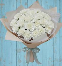 Букет цветов из:  Гвоздики в Божонке