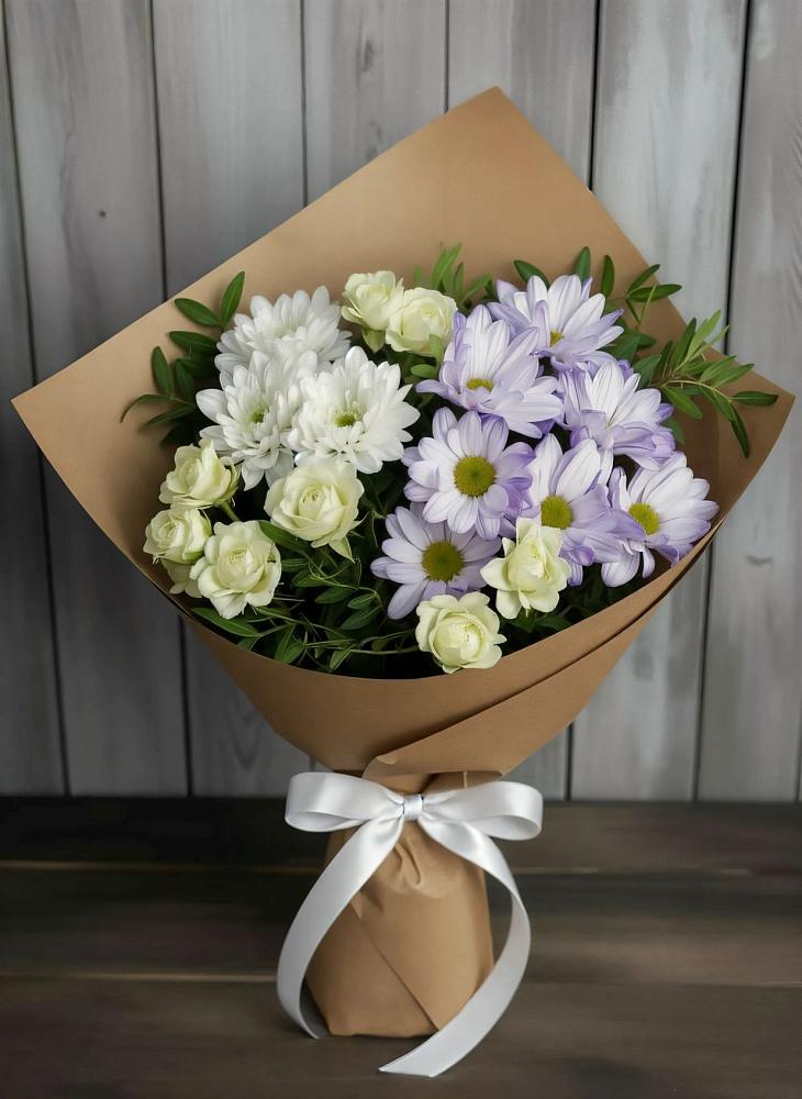 Букет цветов из: Хризантемы и Розы в Божонке