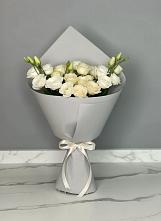 Букет цветов из:  Розы и Лизиантусы в Божонке